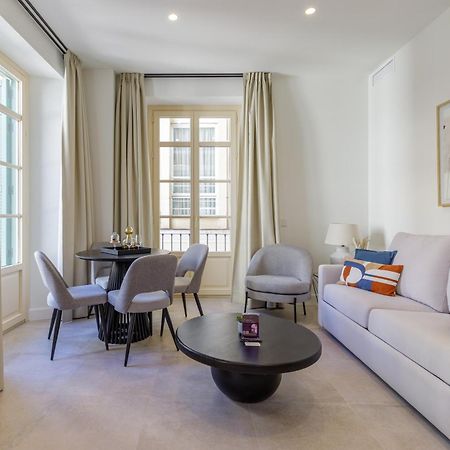 Plaza Del Siglo Suites & Boutique Apartments By Caleta Homes Malaga Bagian luar foto