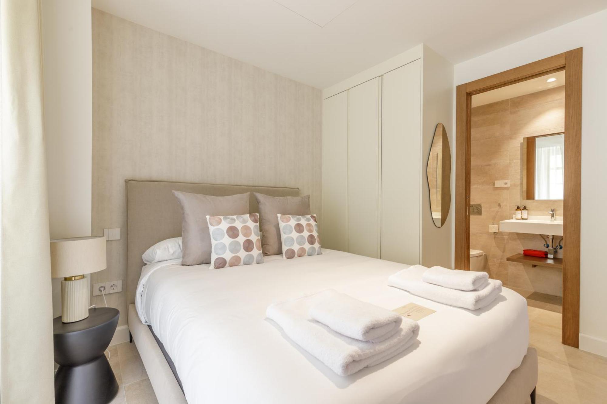 Plaza Del Siglo Suites & Boutique Apartments By Caleta Homes Malaga Bagian luar foto