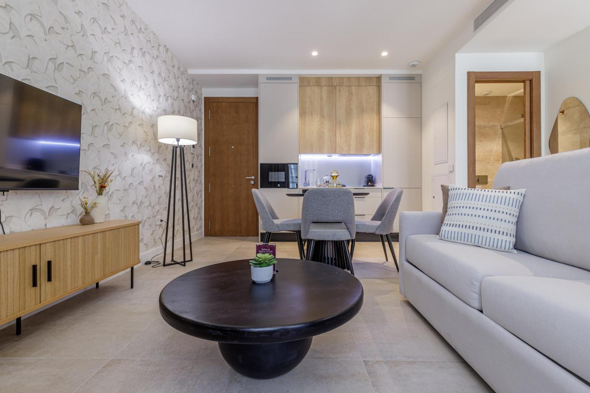 Plaza Del Siglo Suites & Boutique Apartments By Caleta Homes Malaga Bagian luar foto