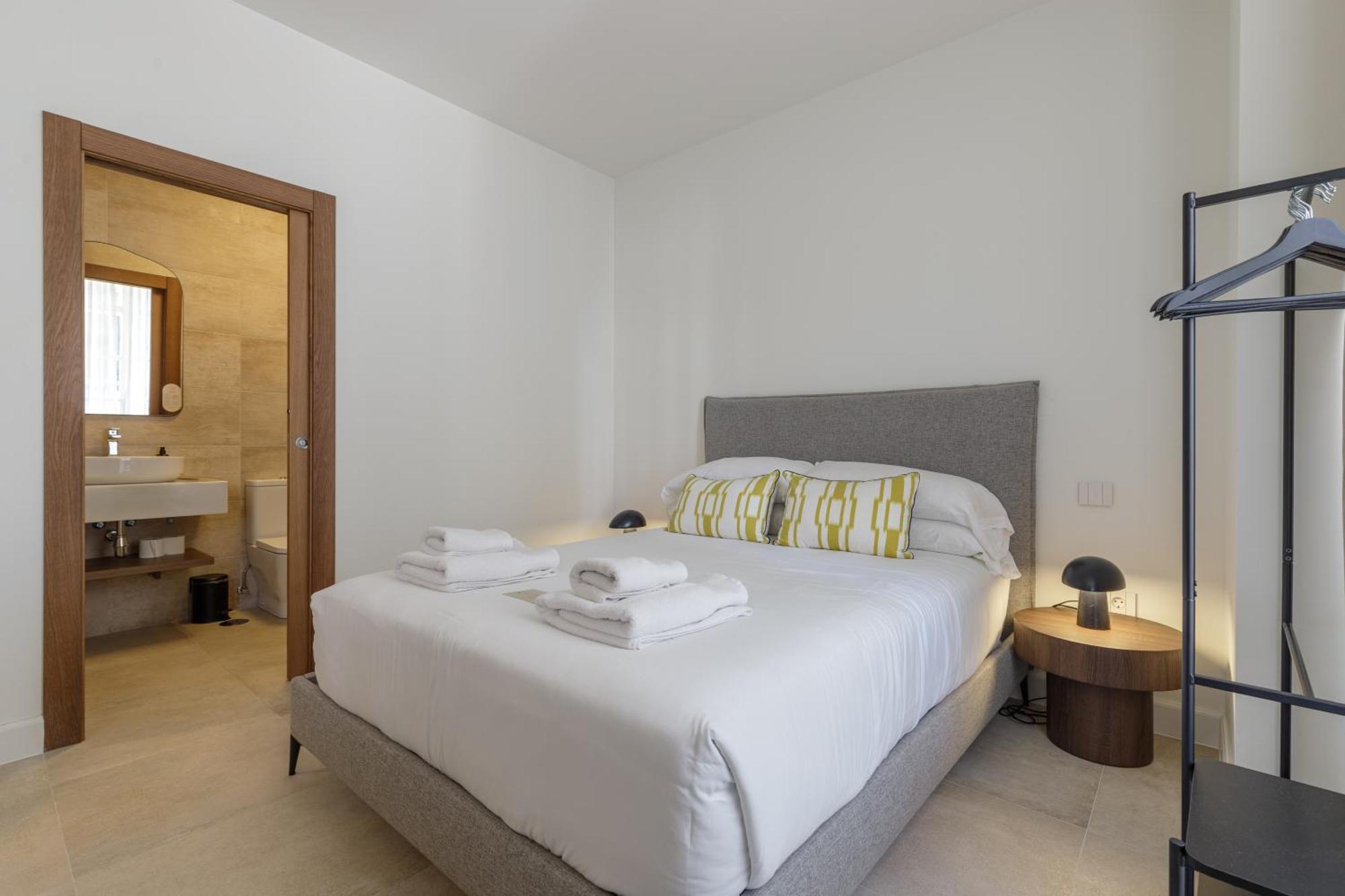 Plaza Del Siglo Suites & Boutique Apartments By Caleta Homes Malaga Bagian luar foto